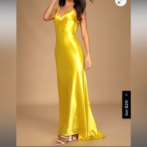 Lulu’s yellow satin maxi dress size Medium